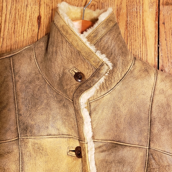 Women's shearling coat size large - Picture 9 of 10